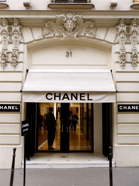 Chanel shop online Paris